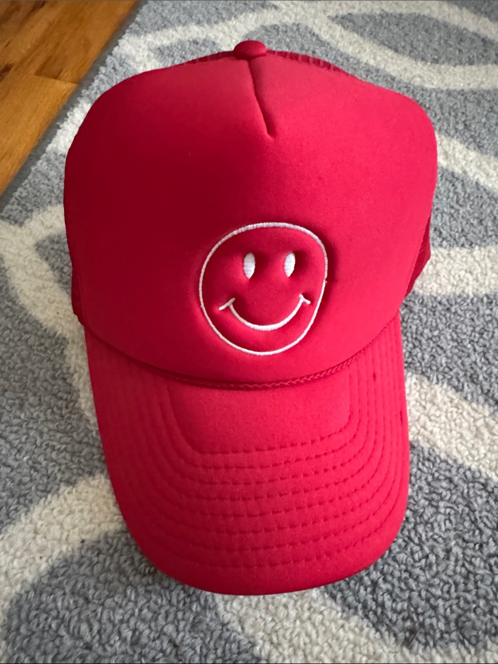 Red Smiley Face Baseball Cap - Women's Casual Hat
